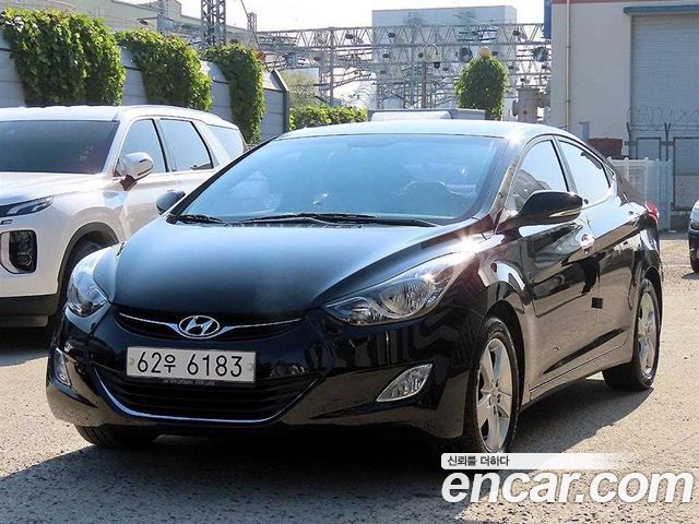 Hyundai Avante — exterior