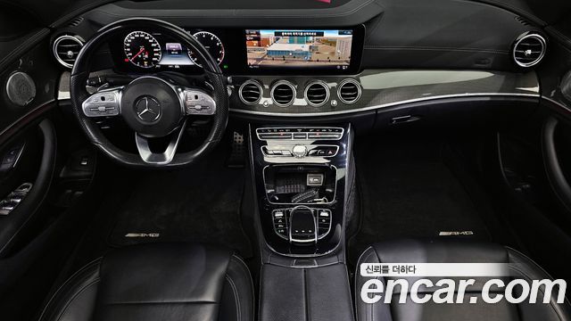 Mercedes-Benz E-Class — interior