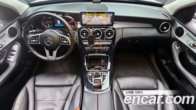 Mercedes-Benz C-Class — interior