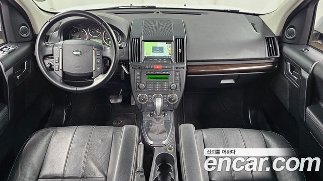 Land Rover Freelander — interior