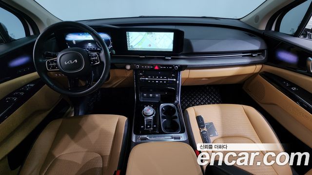 Kia Carnival — interior