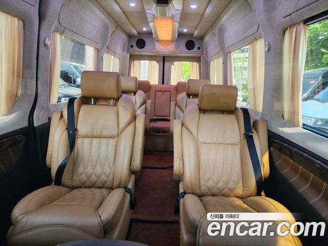 Mercedes-Benz Sprinter — interior