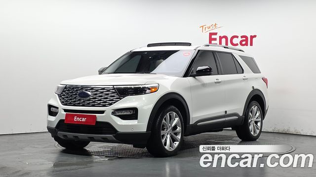 Ford Explorer — exterior