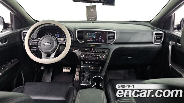 Kia Sportage — interior