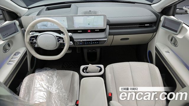 Hyundai IONIQ 5 — interior