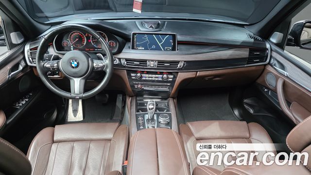 BMW X5 — interior