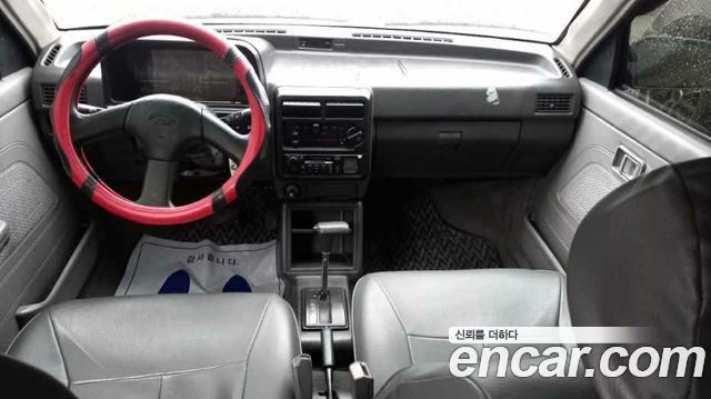 Kia Pride — interior