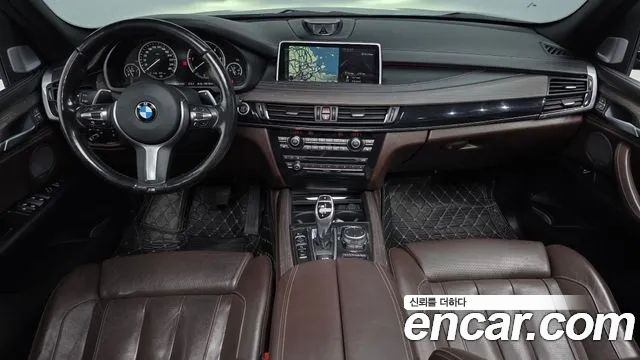 BMW X5 — interior