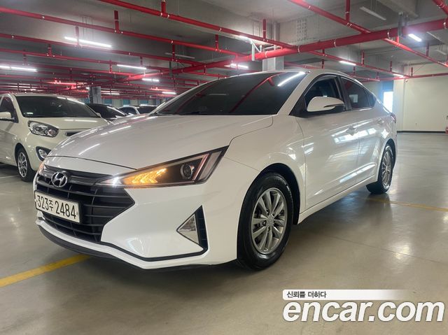 Hyundai Avante — exterior