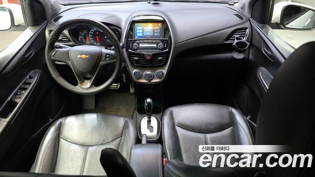 Chevrolet Korea Spark — interior