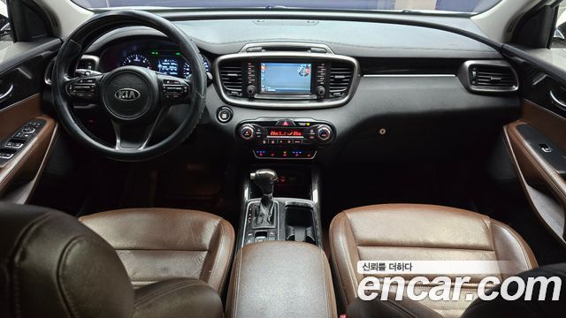 Kia Sorento — interior