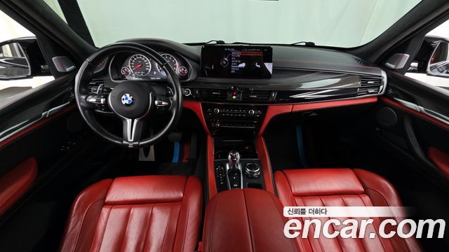 BMW X5M — interior