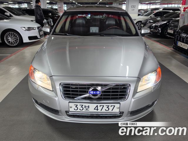 Volvo S80 — exterior
