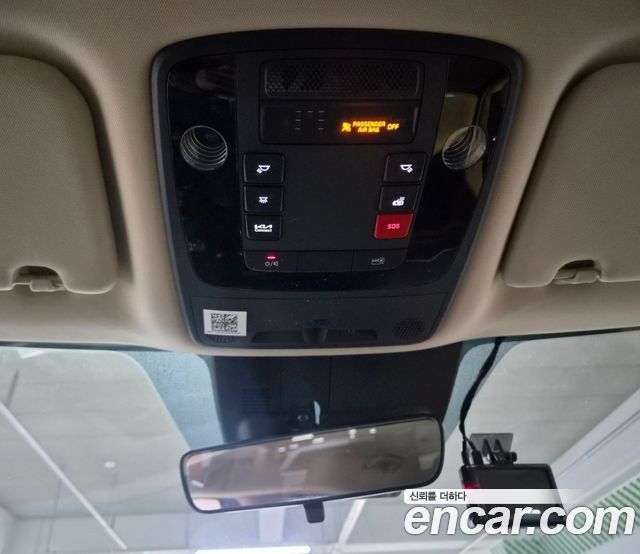 Kia Carnival — interior