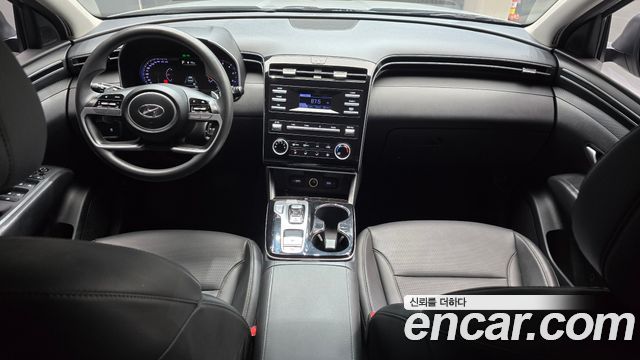 Hyundai Tucson — interior