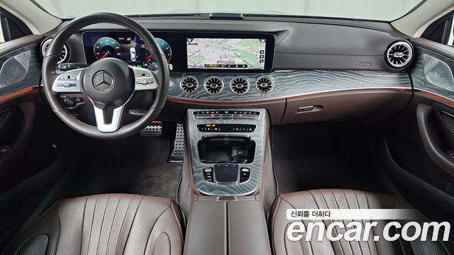 Mercedes-Benz CLS-Class — interior