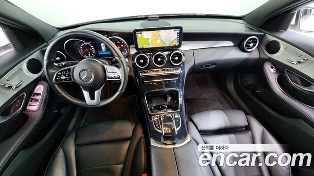 Mercedes-Benz C-Class — interior