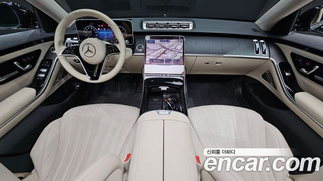 Mercedes-Benz S-Class — interior