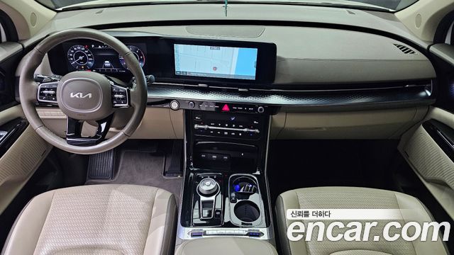 Kia Carnival — interior