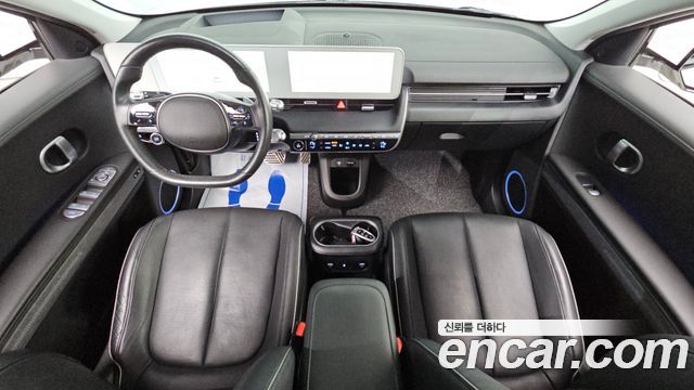 Hyundai IONIQ 5 — interior
