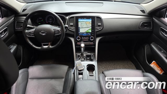 Renault Korea SM6 — interior