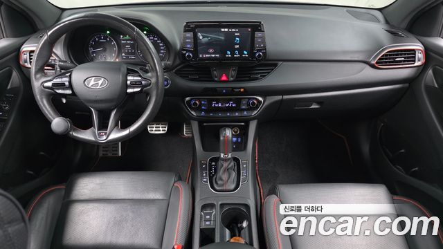 Hyundai i30 — interior