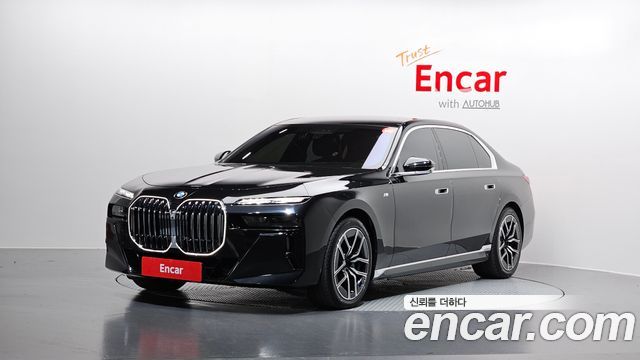 BMW 7 Series — exterior