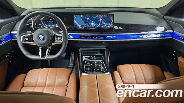 BMW 7 Series — interior