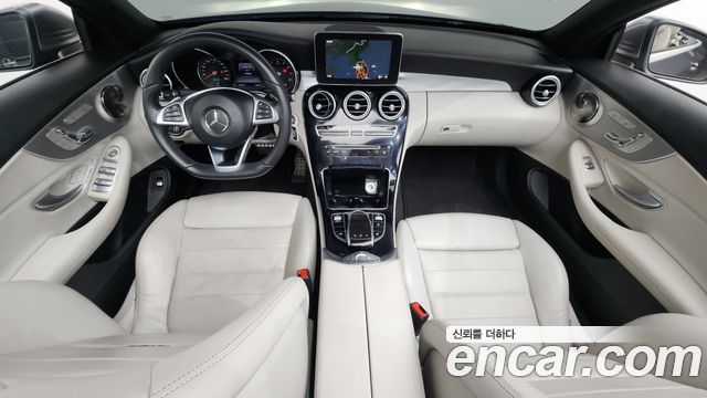 Mercedes-Benz C-Class — interior