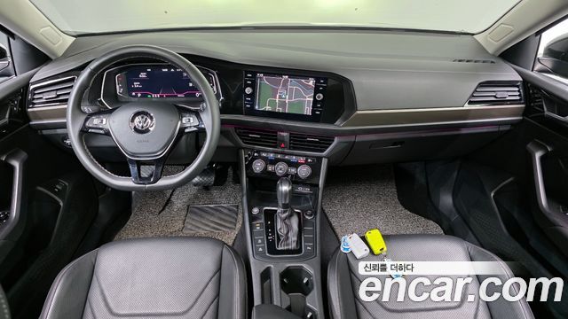 Volkswagen Jetta — interior