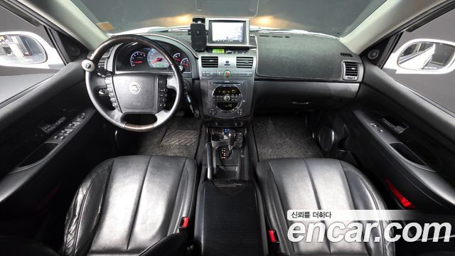 KG Mobility Rexton — interior