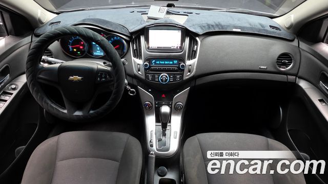 Chevrolet Korea Cruze — interior