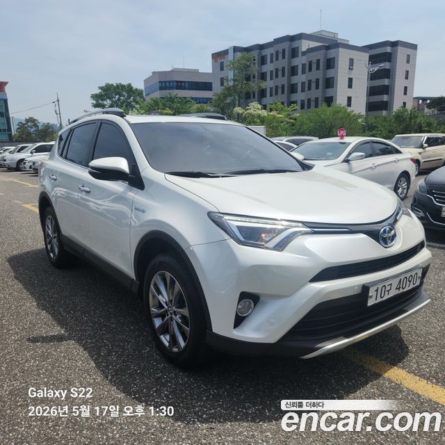Toyota RAV4 — exterior
