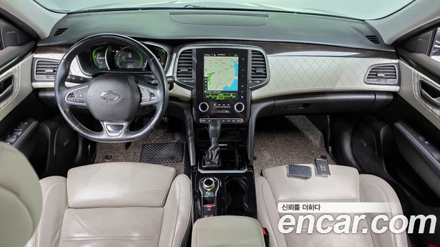 Renault Korea SM6 — interior