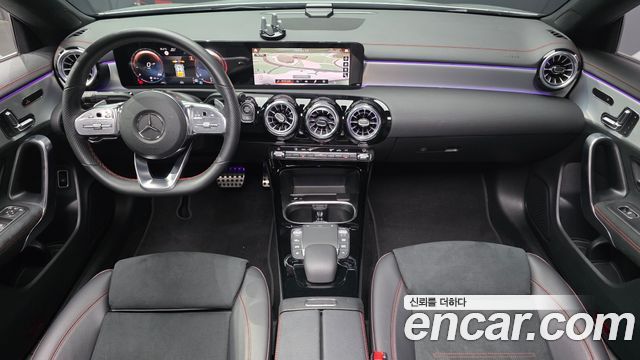 Mercedes-Benz CLA-Class — interior