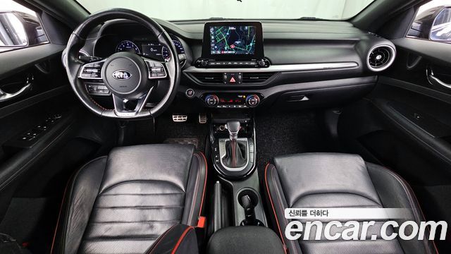Kia K3 — interior