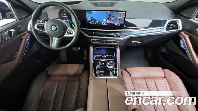 BMW X6 — interior