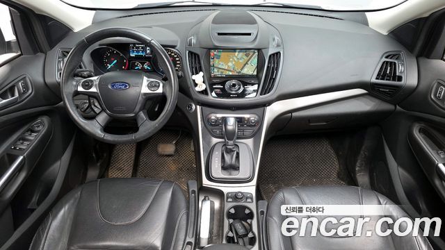 Ford Kuga — interior