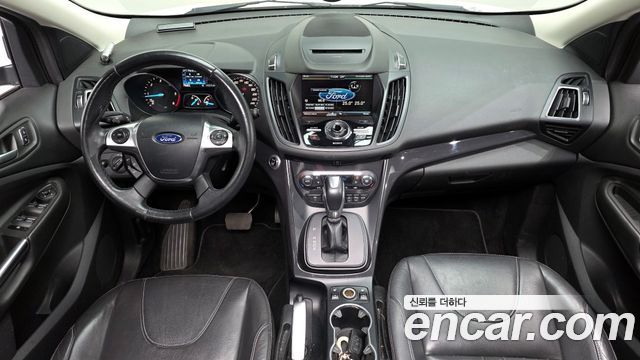 Ford Kuga — interior