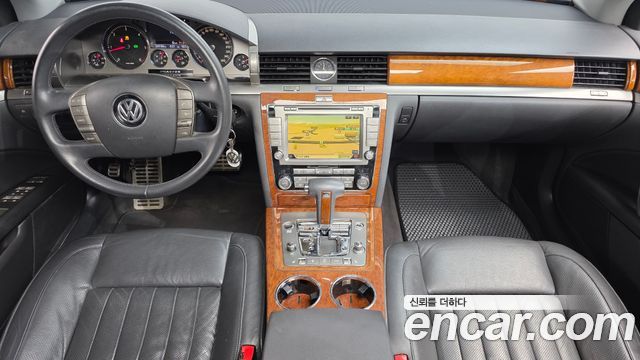 Volkswagen Phaeton — interior