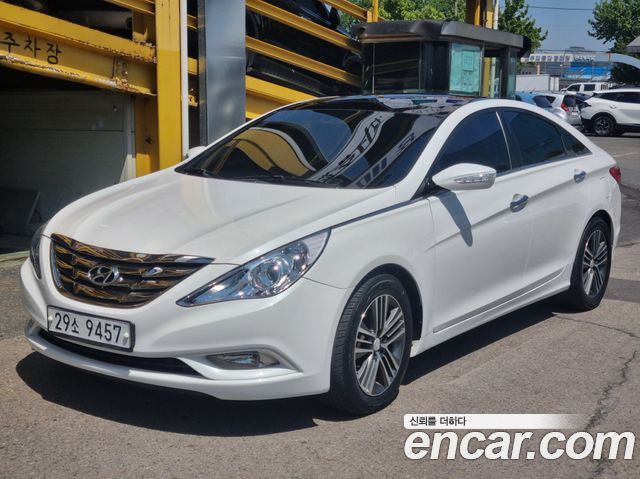 Hyundai Sonata — exterior