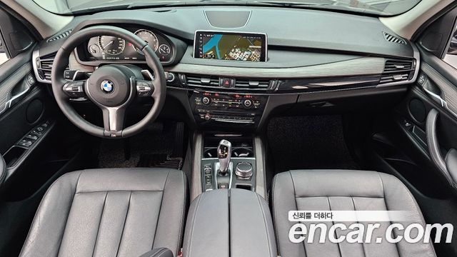 BMW X5 — interior