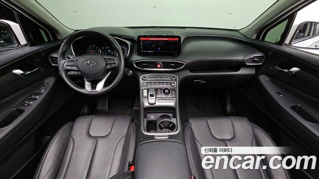 Hyundai Santa Fe — interior