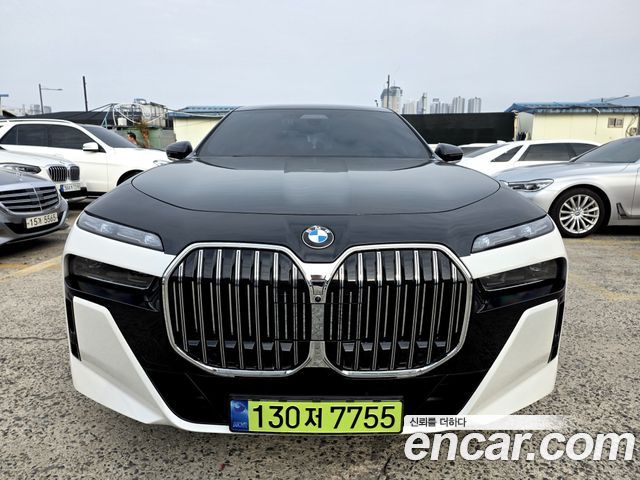 BMW 7 Series — exterior