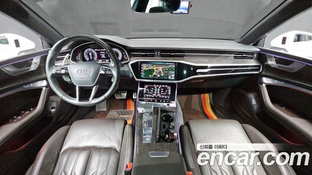 Audi A7 — interior