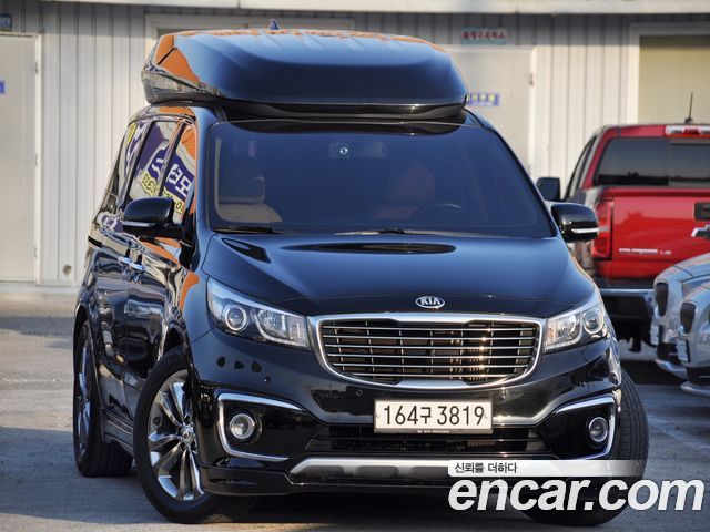 Kia Carnival — exterior