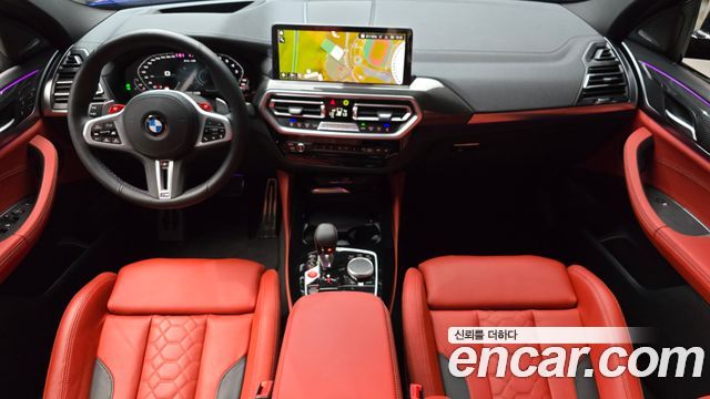 BMW X4M — interior