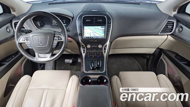 Lincoln Nautilus — interior