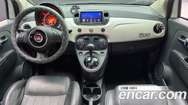Fiat 500 — interior