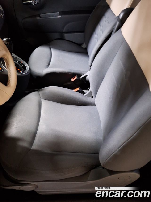Fiat 500 — interior